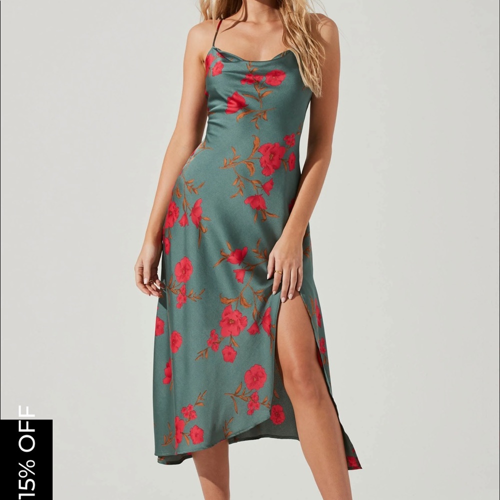 ASTR the Label Gaia Floral Midi Dress